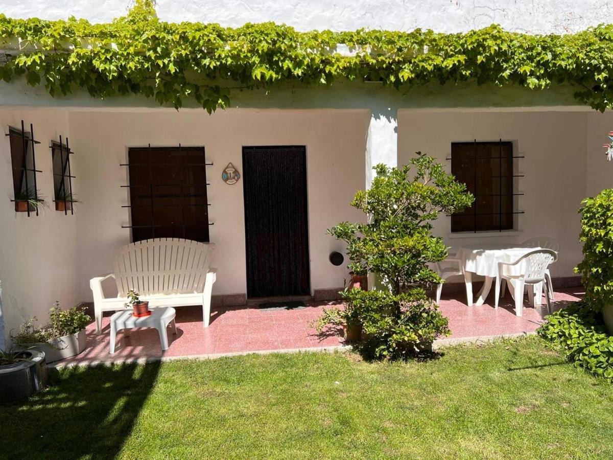 Hosteria Isabel Departamentos Y Habitaciones Con Bano Privado 라스 그루타스 외부 사진