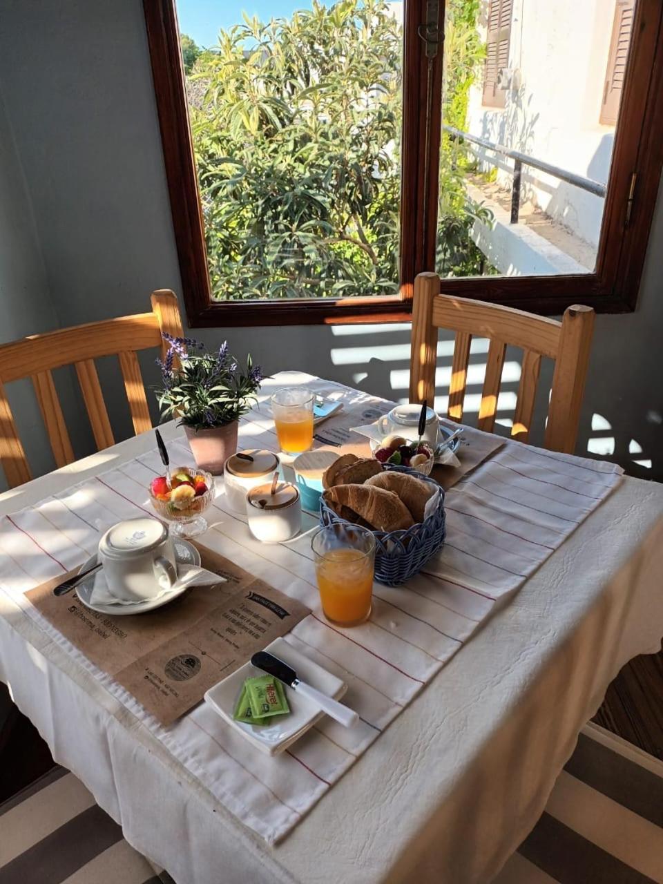 Hosteria Isabel Departamentos Y Habitaciones Con Bano Privado 라스 그루타스 외부 사진