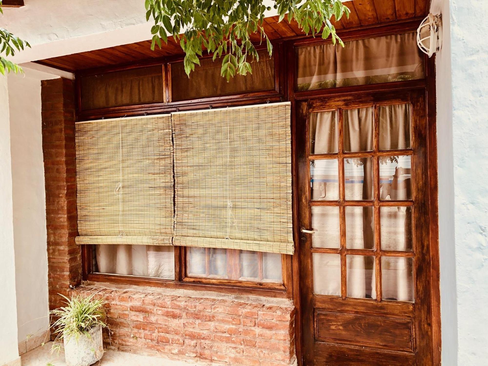 Hosteria Isabel Departamentos Y Habitaciones Con Bano Privado 라스 그루타스 외부 사진