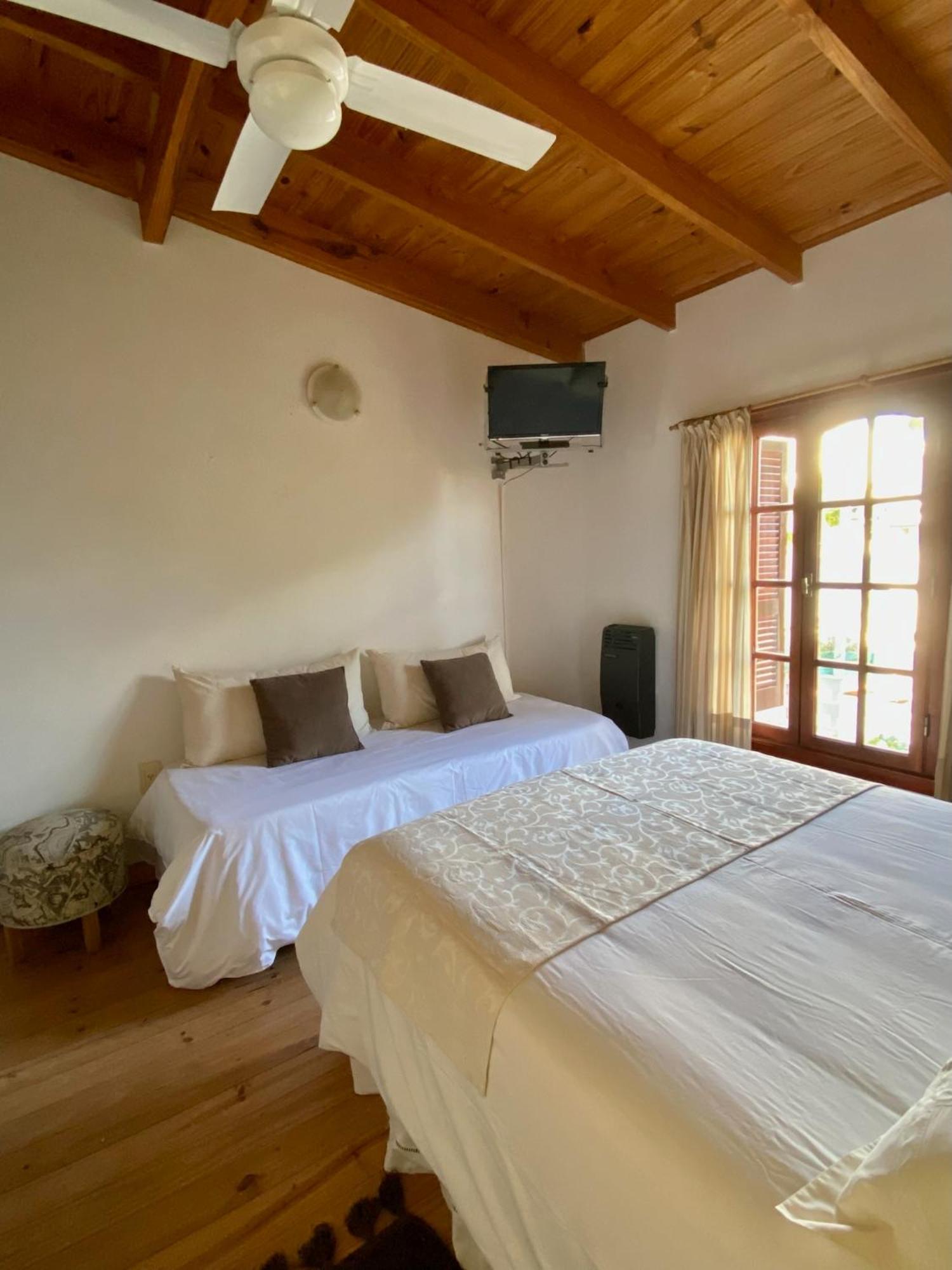 Hosteria Isabel Departamentos Y Habitaciones Con Bano Privado 라스 그루타스 객실 사진