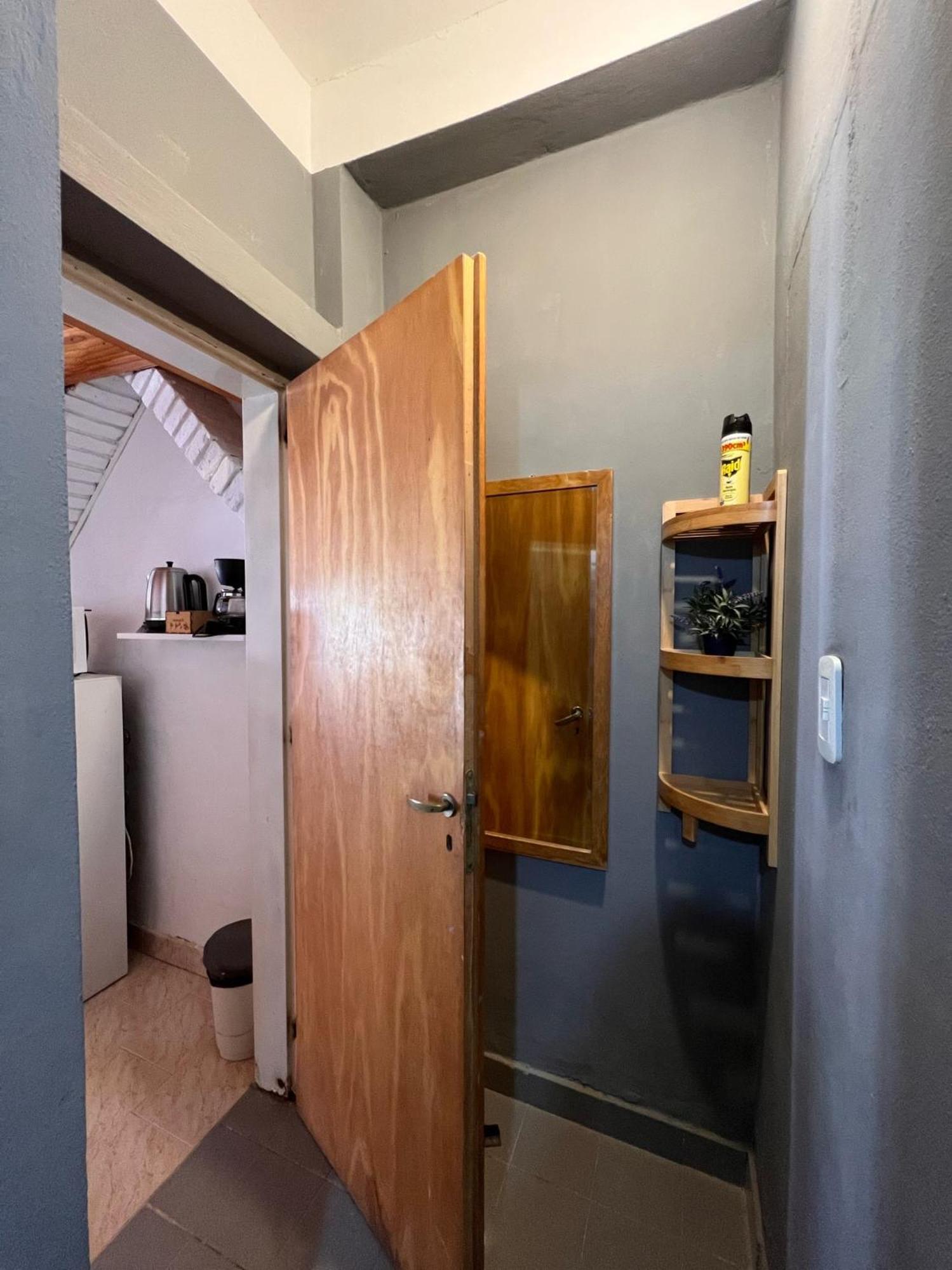 Hosteria Isabel Departamentos Y Habitaciones Con Bano Privado 라스 그루타스 객실 사진