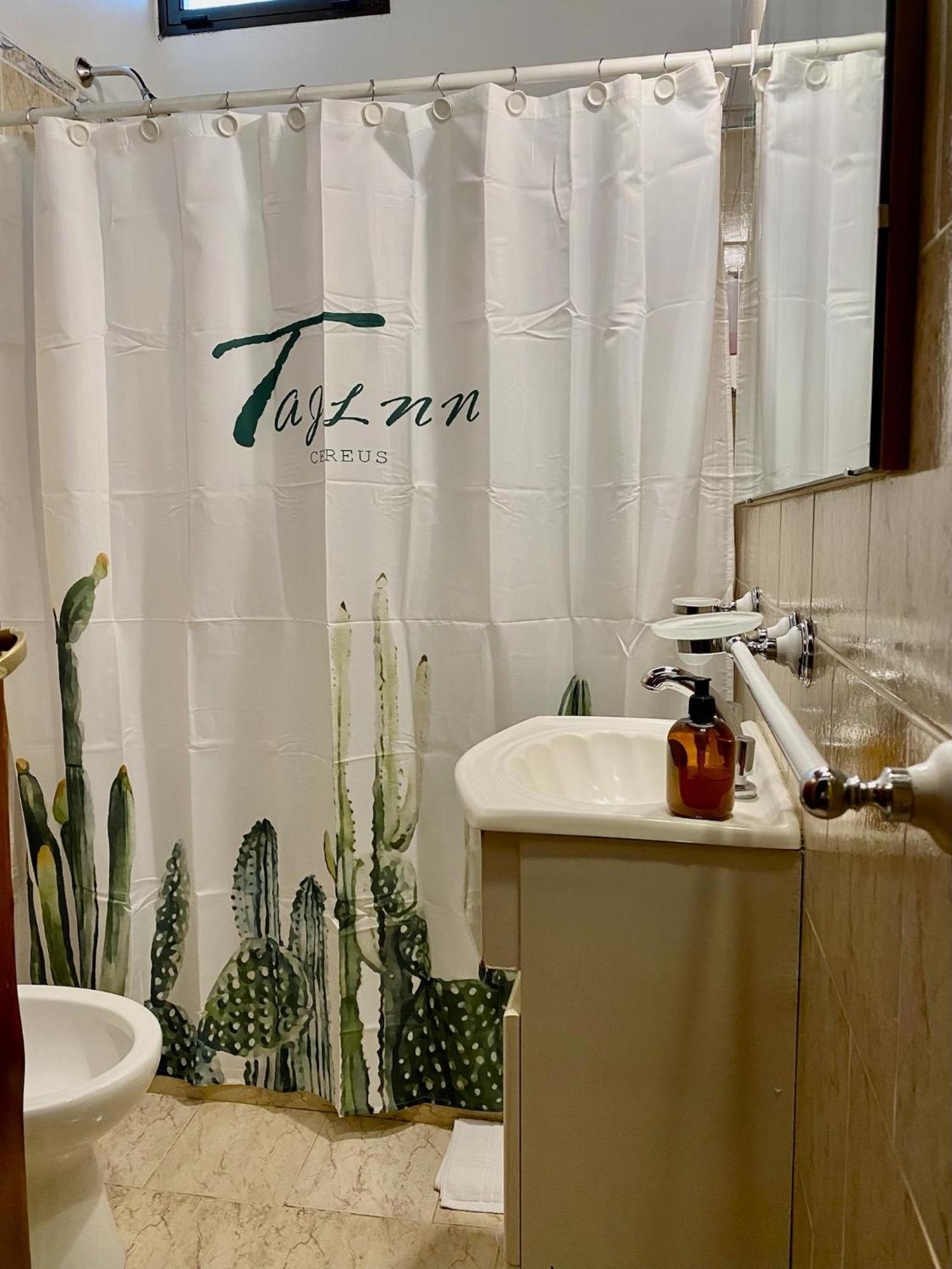 Hosteria Isabel Departamentos Y Habitaciones Con Bano Privado 라스 그루타스 객실 사진