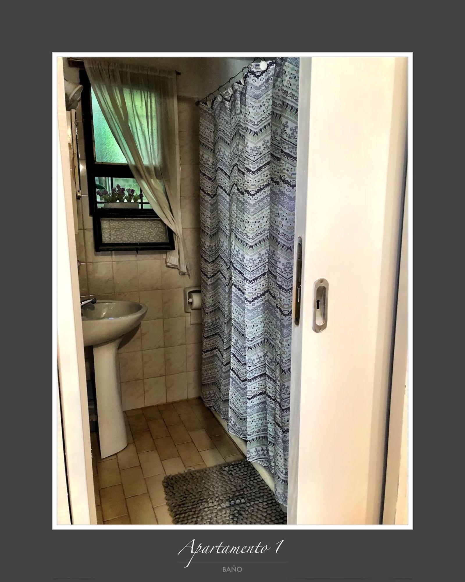 Hosteria Isabel Departamentos Y Habitaciones Con Bano Privado 라스 그루타스 객실 사진